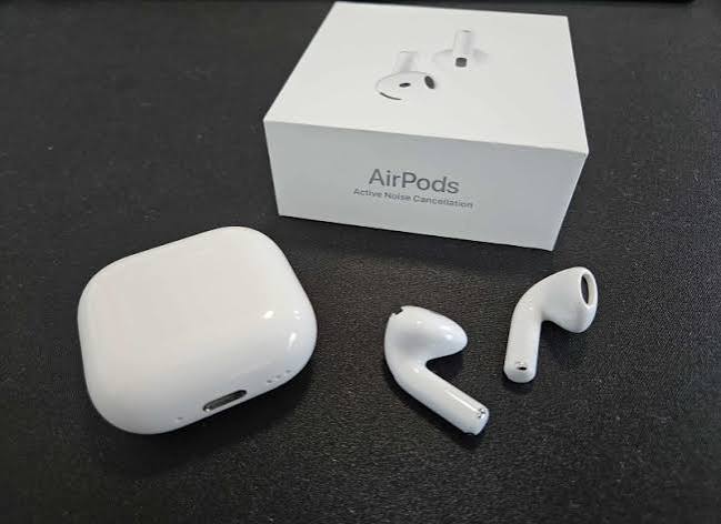Apple Air pods 4